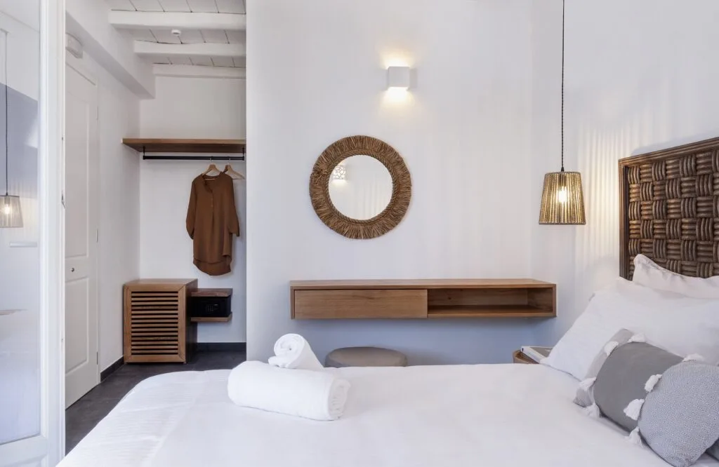 nautilus serifos room