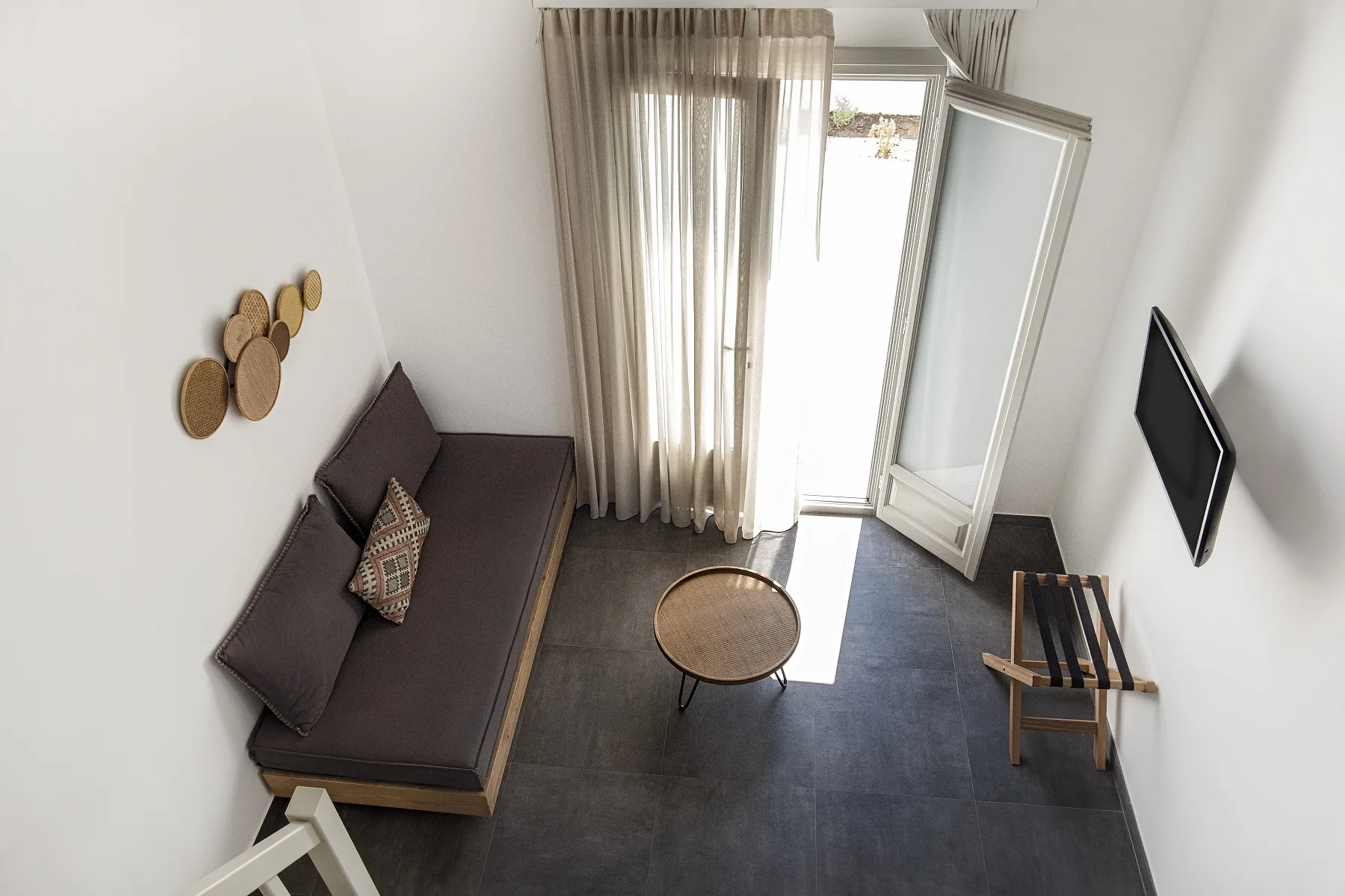 nautilus serifos room