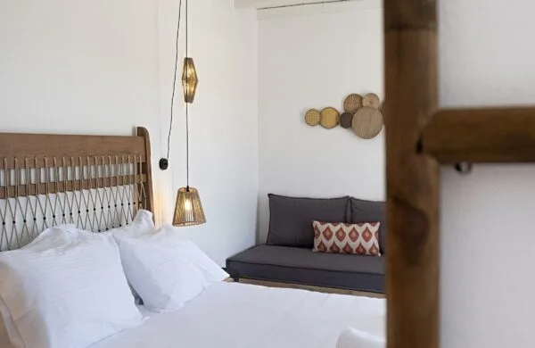 Deluxe Suite mirror