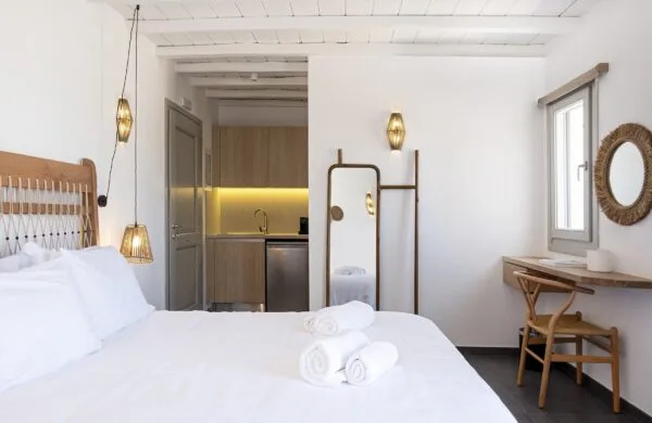 nautilus serifos room