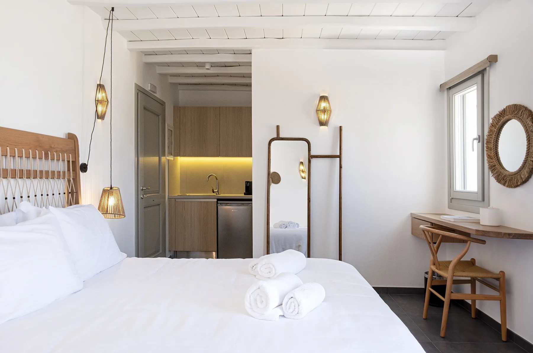 nautilus serifos room