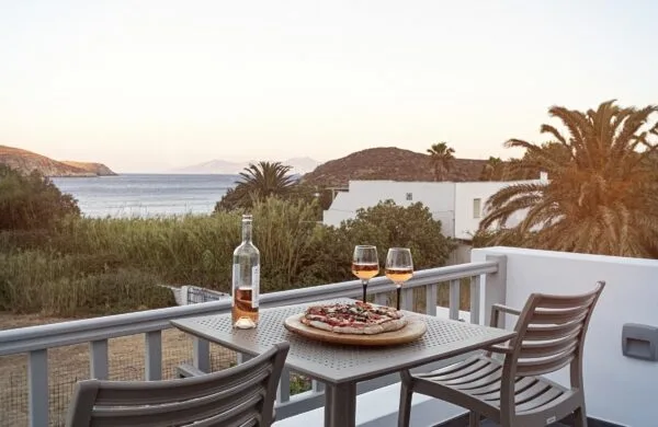 Deluxe Suite dinner with sea view