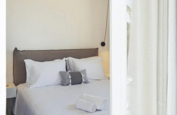 Deluxe Double bedroom