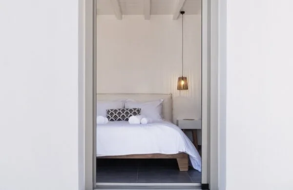 Deluxe Studio balcony entrance