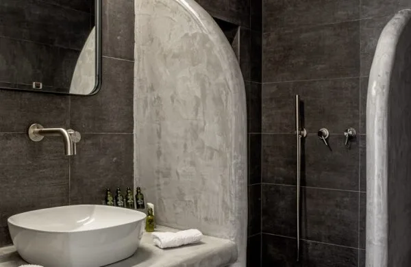 Standard Double bathroom